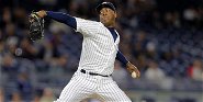 Cubs acquire Chapman from New York in 4 for 1 deal