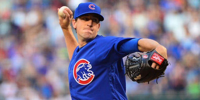 Hendricks goes distance for Cubs' 4th straight win