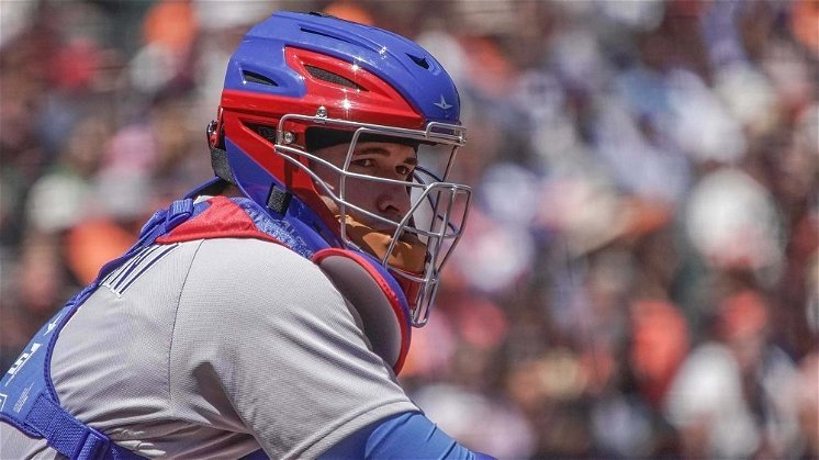 Cubs catcher likely to miss time with broken hand