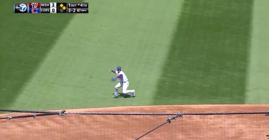 Chicago Cubs shortstop Javier Baez went all out for a phenomenal web gem on Friday.