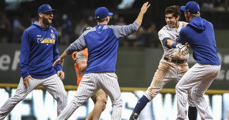 Christian Yelich hits walkoff double as Cubs lose to Brewers