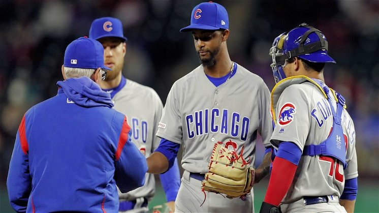 Cubs odds and ends: Edwards' dilemna, Descalso's implosion, Happ's future, more