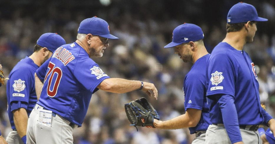 Cubs reliever Brandon Kintzler experienced discomfort in his right pectoral while pitching on Monday. (Credit: Benny Sieu-USA TODAY Sports)