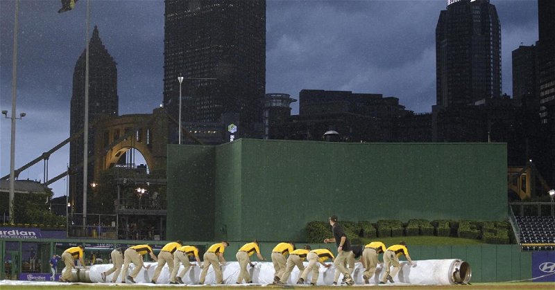 Waterlogged Cubs hosed by Buccos on rainy night in Pittsburgh
