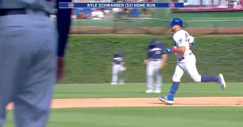 Chicago Cubs left fielder Kyle Schwarber powered out his 32nd dinger of the year on Friday afternoon.