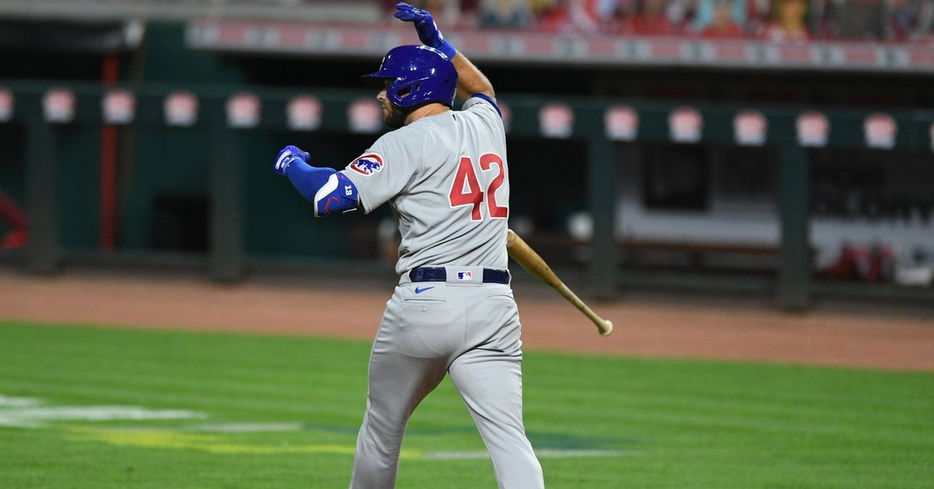 David Bote made a statement by flipping his bat after going yard in an inning filled with contention. (Credit: @Cubs on Twitter)