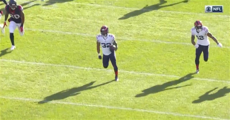 David Montgomery scored an 80-yard rushing touchdown on the Bears' first offensive play.