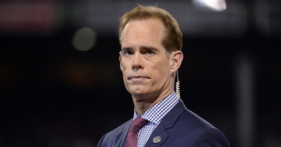 FOX broadcaster Joe Buck defended himself after being publicly criticized by Kris Bryant's father. (Credit: Robert Deutsch-USA TODAY)