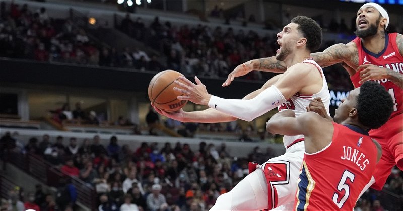 Cubs News: Zach LaVine scores 32, Ball with triple-double in win over Pelicans