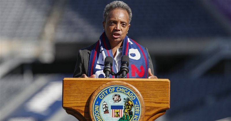 Mayor Lightfoot's strongly worded statement proves that she takes her Bears fandom seriously. (Credit: Kamil Krzaczynski-USA TODAY Sports)