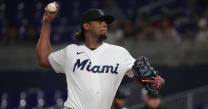 Photo for Deadline Watch: Two pitchers emerge as trade options for Cubs
