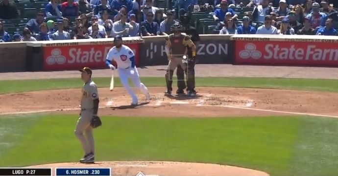 WATCH: Eric Hosmer, Nelson Velazquez crush back-to-back homers against Padres