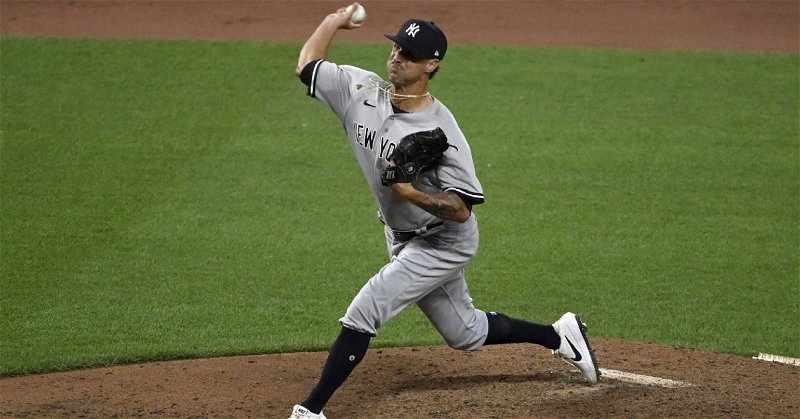 Cubs sign former Yankees reliever Shane Greene