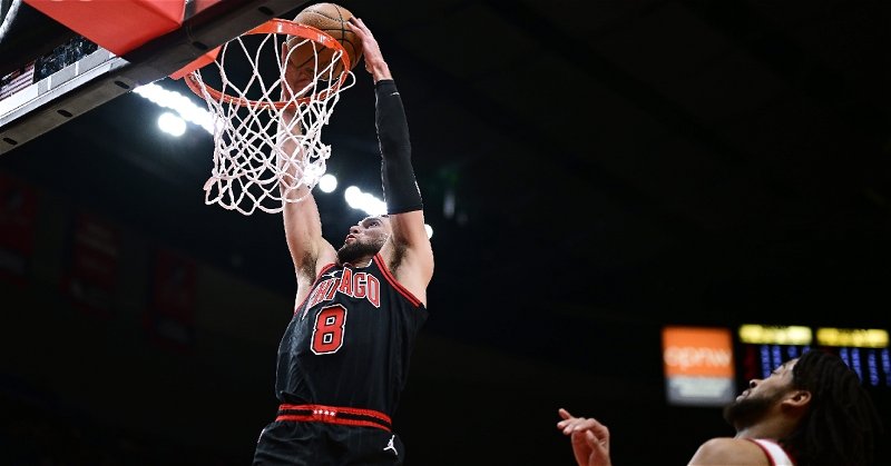 Cubs News: LaVine drops 33 in road win over Blazers