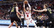 Offense explodes as Bulls rout Jazz