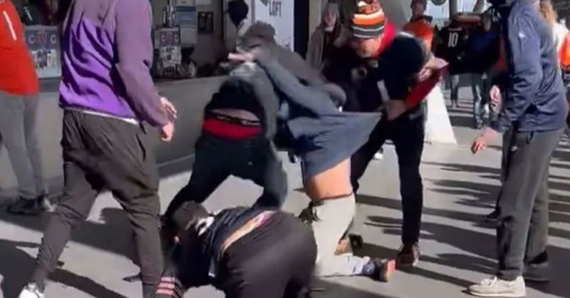 WATCH: Fans in wild fight over bathroom at Bears game