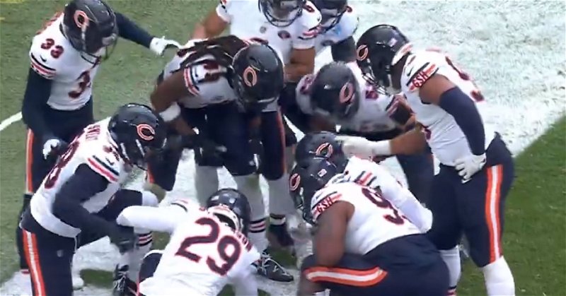 Bears defenders celebrated after the interception