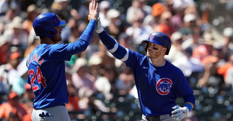 Happ's extra-inning heroics lead Cubs past Giants