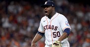Roster Move: Cubs sign deal with Hector Neris, reliever designated for assignment