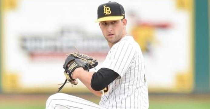 Cubs sign righty pitching prospect Nico Zeglin