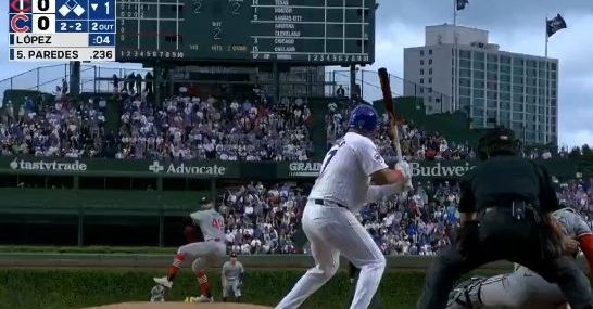 WATCH: Isaac Paredes hits first homer as a Cub