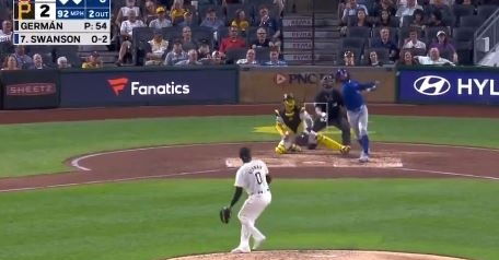 WATCH: Dansby Swanson crushes grand slam against Pirates