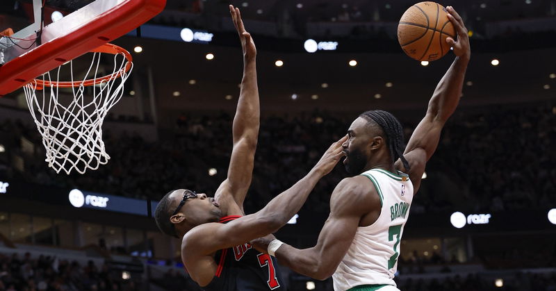 Bulls fall late to Celtics