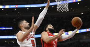 Defensive woes continue as Rockets blast Bulls