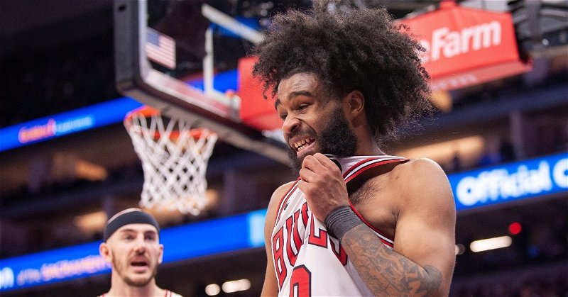 Bulls News: White's career night leads to massive comeback victory over Kings