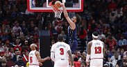 Ugly night in Chicago: Mavs blowout Bulls