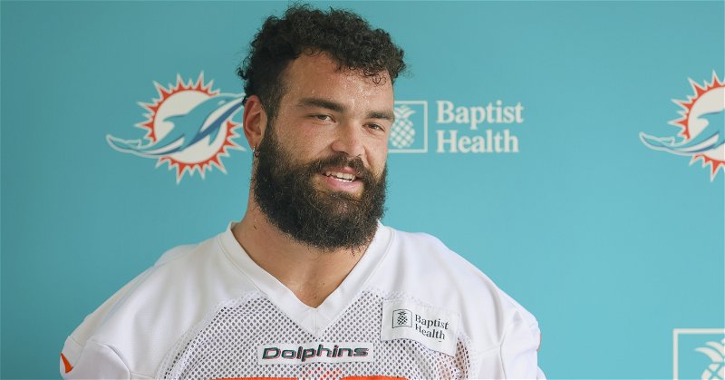 Former Dolphins lineman Connor Williams could be nice fit for Bears
