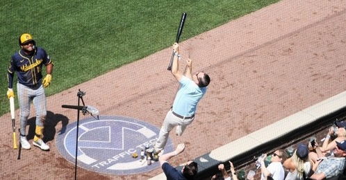 WATCH: Sal Frelick gifts bat to daring Wrigley Fan after wild moment