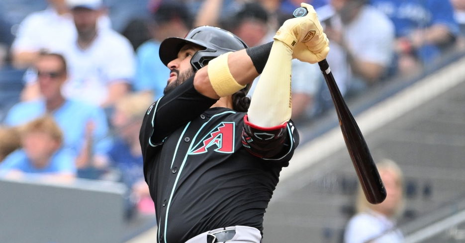 From Cubs killer to Cubs savior? Eugenio Suárez linked to Chicago