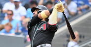 From Cubs killer to Cubs aavior? Suárez linked to Chicago