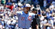 Game Recap: Cubs snap Red Sox's 10-game win streak behind Suzuki's blast