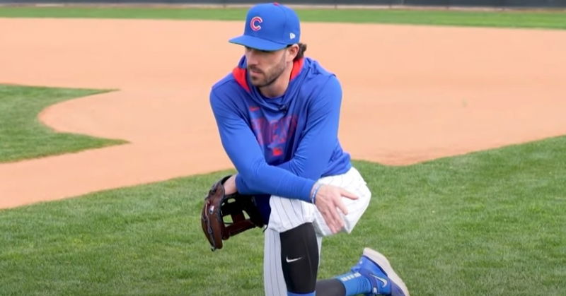 WATCH: Dansby Swanson teaches the fundamentals of fielding