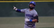 Cubs sign catcher Miguel Useche
