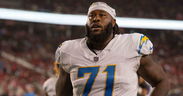 Roster Move: Bears claim former Chargers offensive lineman