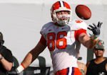 Burns: Young blood makes tight ends sexy