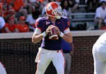 Parker to return to Clemson, play football this fall 