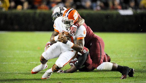 Tigers hit bottom in 34-13 loss to South Carolina