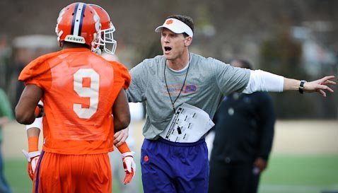 Good reviews for Venables after first practice