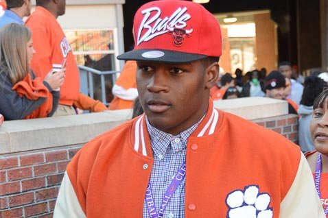 Clemson back at the top for 5-star LB