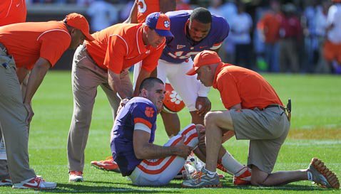 Swinney expects Kelly to play this season 