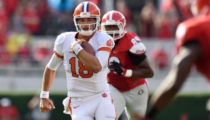 Morris says Stoudt is the starter, Watson is the future 