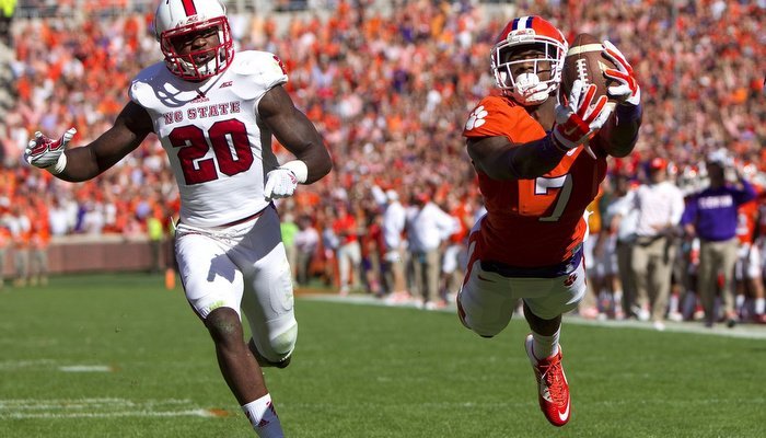 Mike Williams celebrated his birthday with 5 catches for 155 yards and two touchdowns against the Wolfpack.