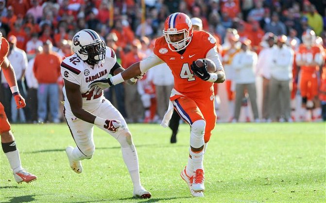 Clemson in Top 15 of latest AP Poll