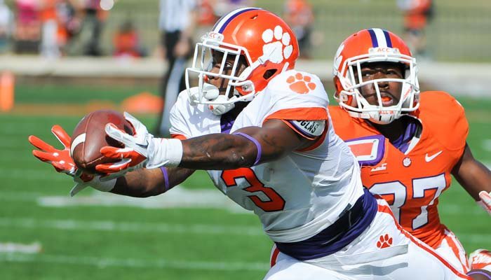 Why does Jeff Scott want Clemson football to resemble Kentucky basketball?