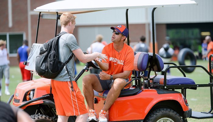 Offers starting to flow out of Swinney's camp during second day 
