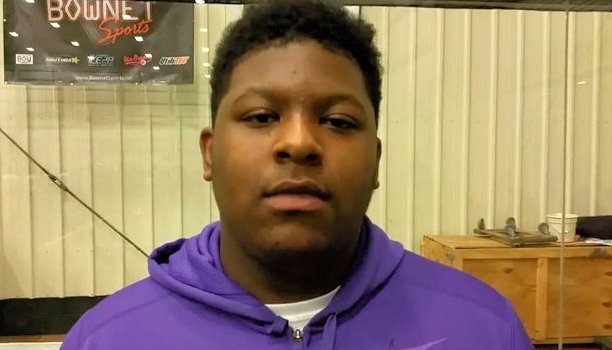 Tigers offer nation's #1 center for 2017, teammate of Rahshaun Smith